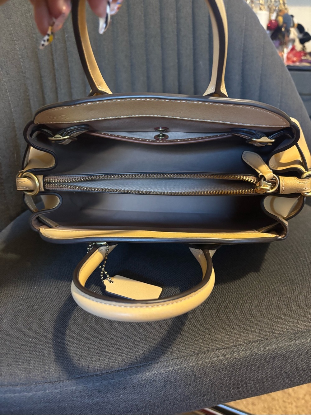 Coach Empire Carryall Bag 26 in Tan 🤎 - Picture 13 of 15